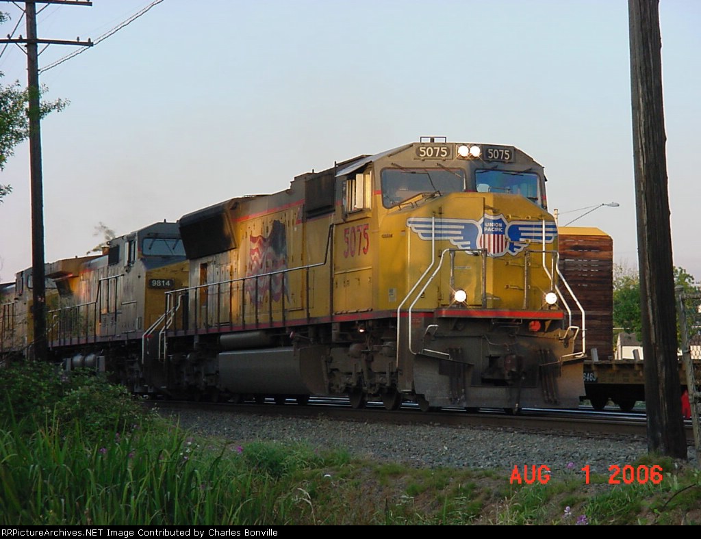 UP 5075 leads southbound Eugene Hauler